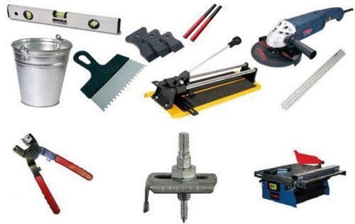 Инструменты для укладки плитки в ванной