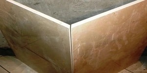 Запил угла плитки под 45